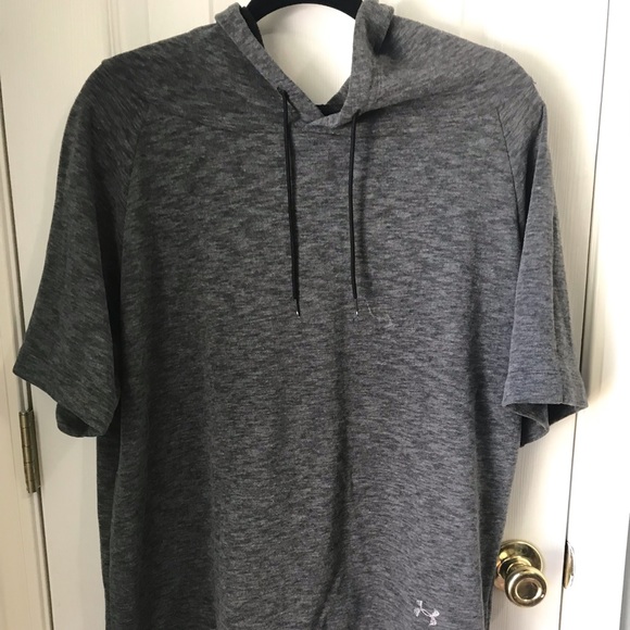 under armour short sleeve sweatshirt